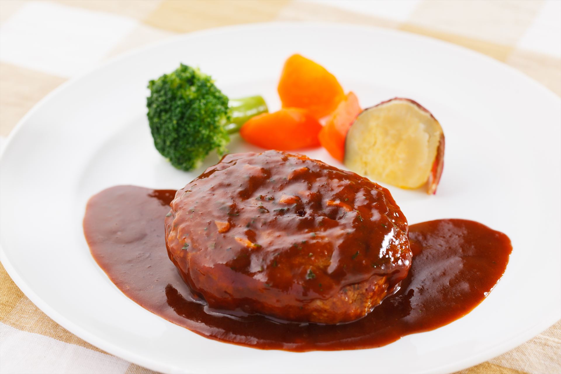 府中での肉バルなら駅近の当店へ