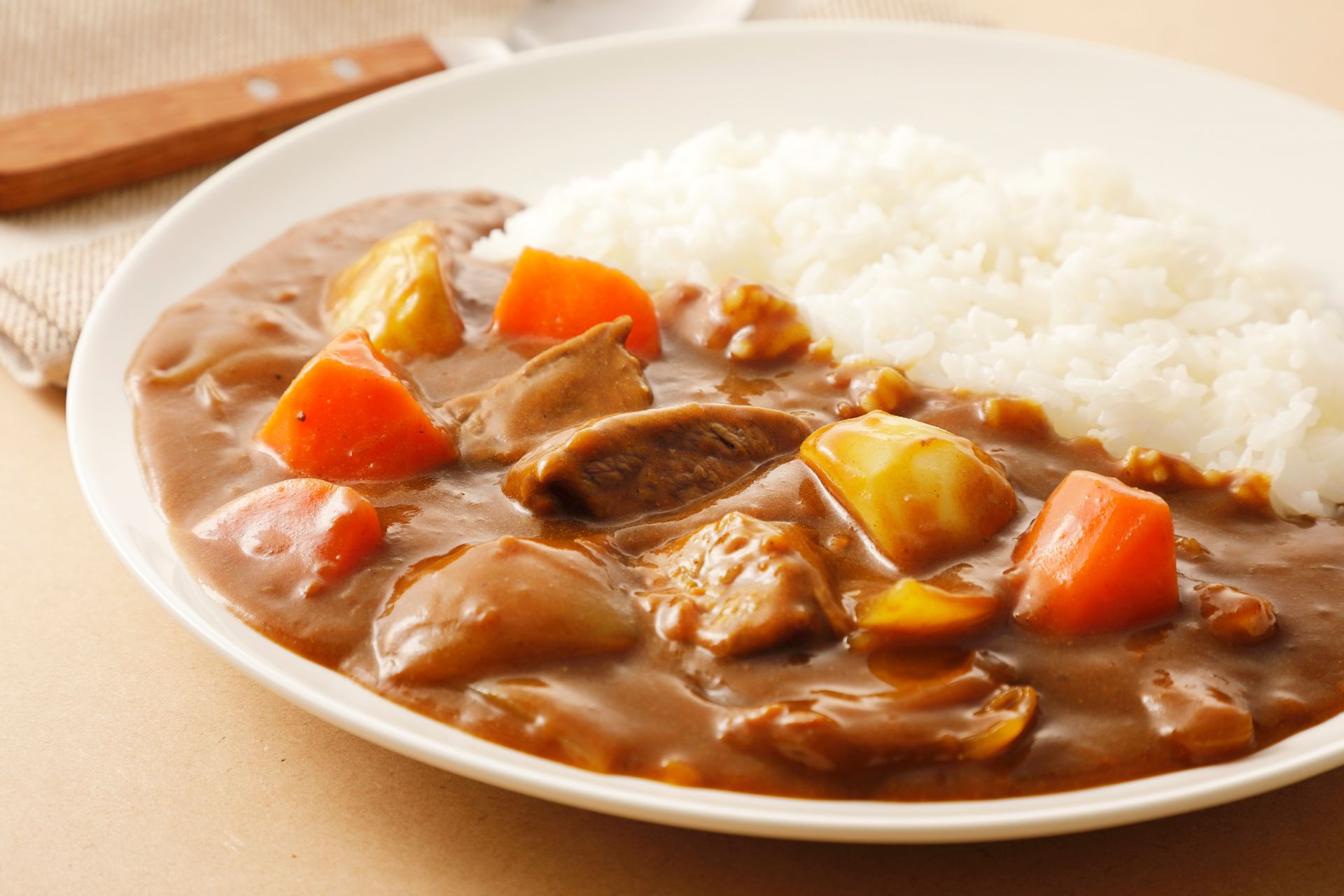 カレーのメニュー | 東京都府中のランチならMeat & Bar ISSEI