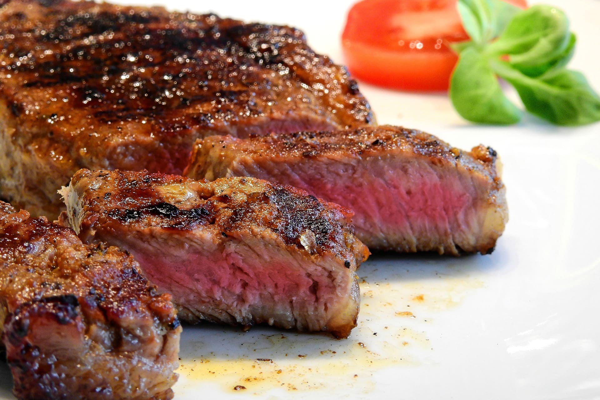 ステーキをがっつり楽しむ | 東京都府中のランチならMeat & Bar ISSEI