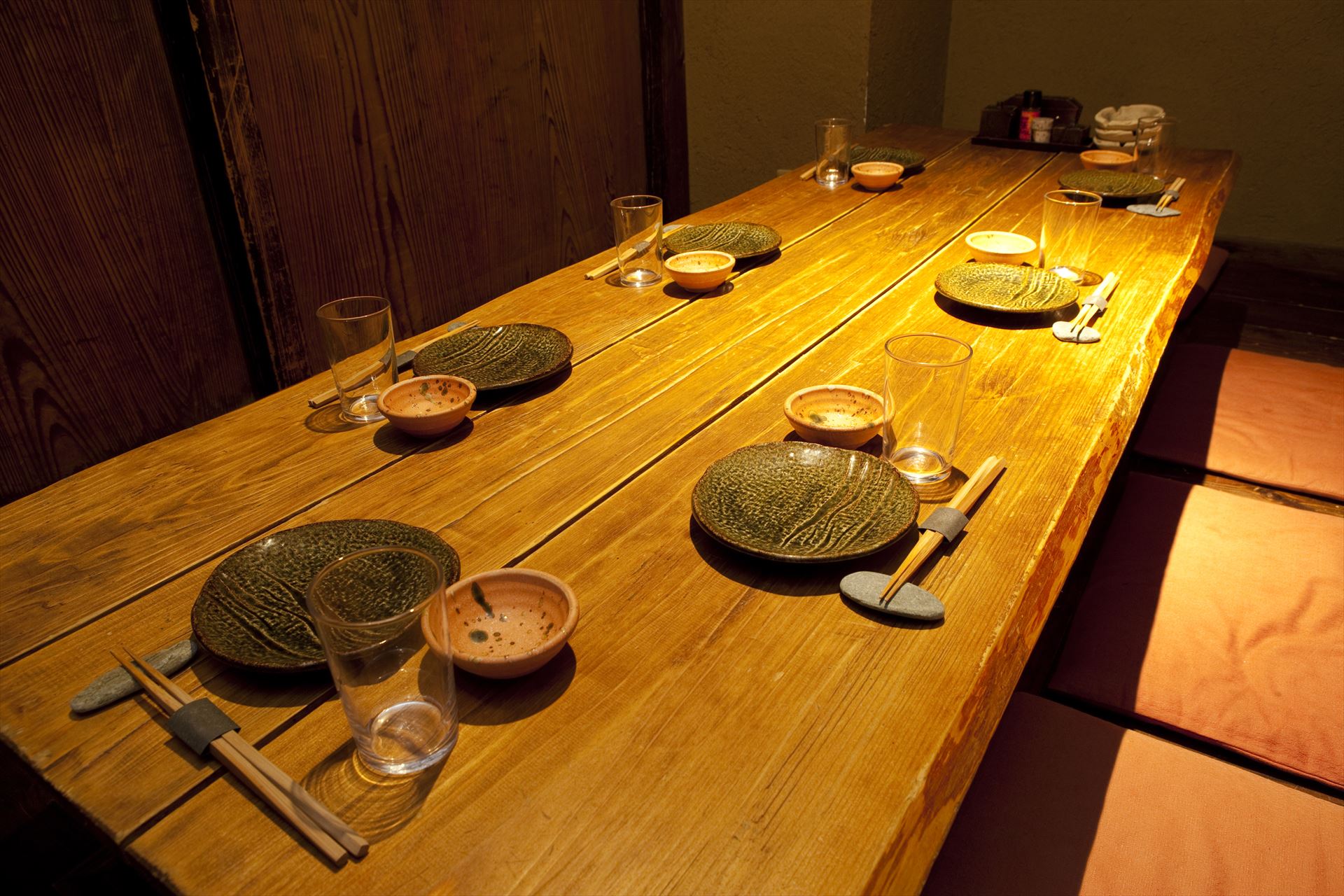貸し切り対応 | 東京都府中のランチならMeat & Bar ISSEI
